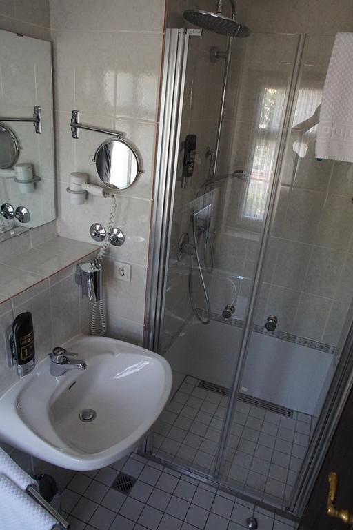 Hotel Zur Post Bernkastel-Kues Δωμάτιο φωτογραφία